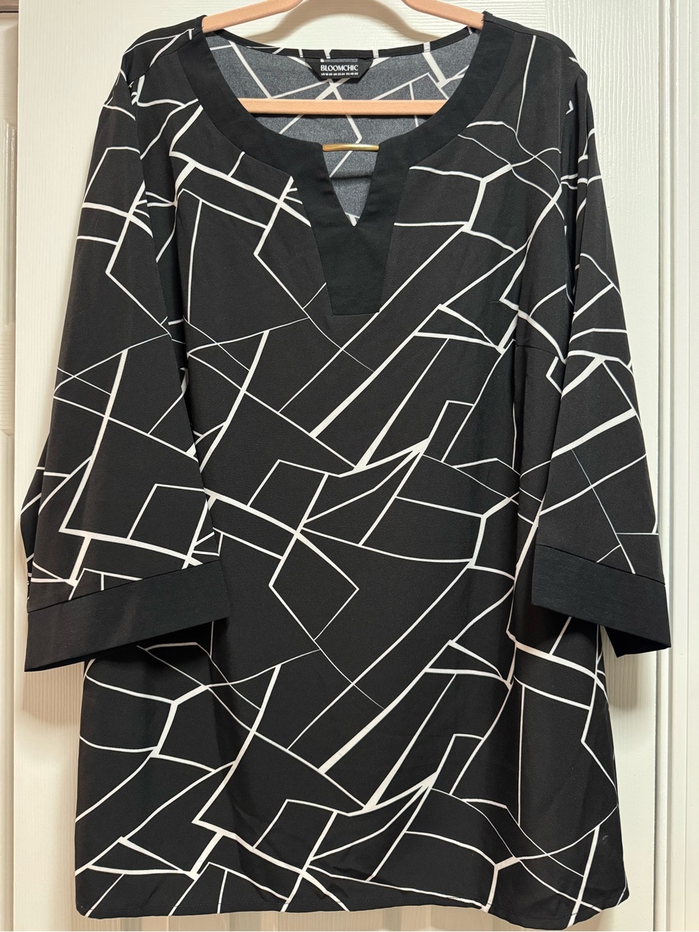 BloomChic Black & White Geometric Tunic